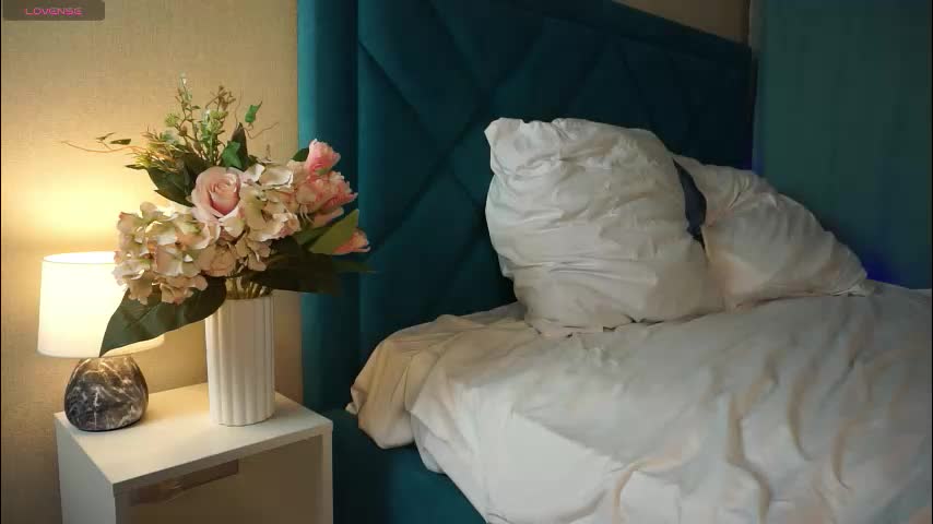 gizefto Live Sex December 17, 2025