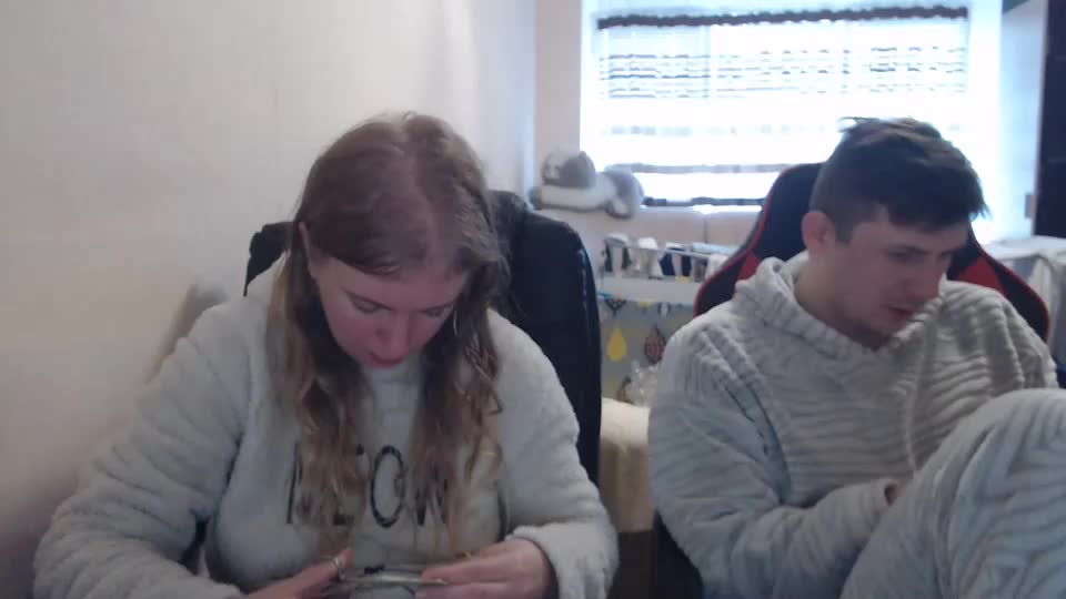 jenisandpeter Live Sex December 17, 2025