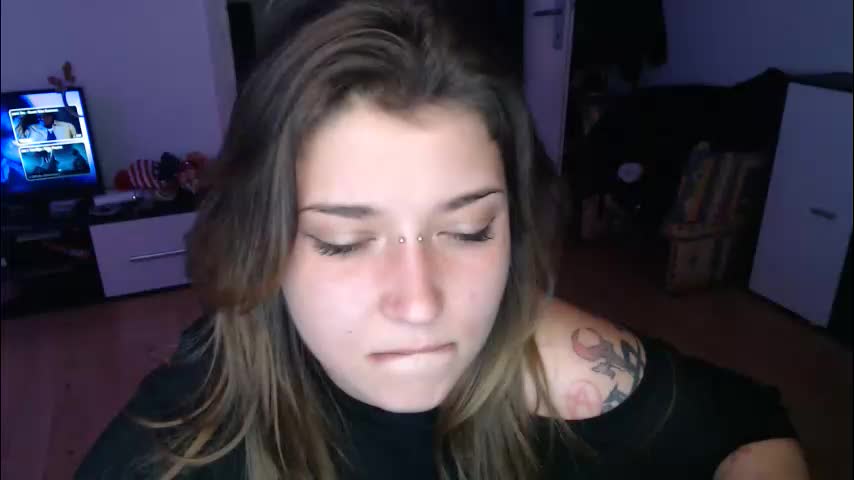 aliens4twenty Live Sex December 17, 2025