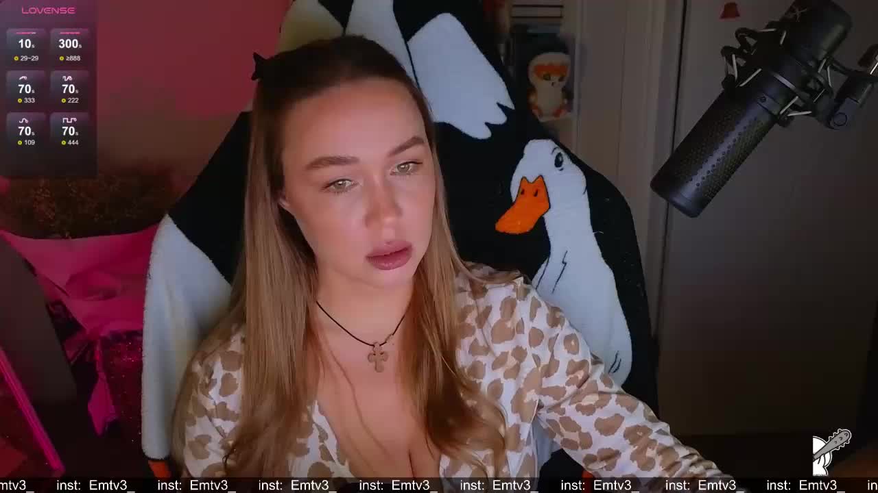 Emili1- Live Sex December 17, 2025