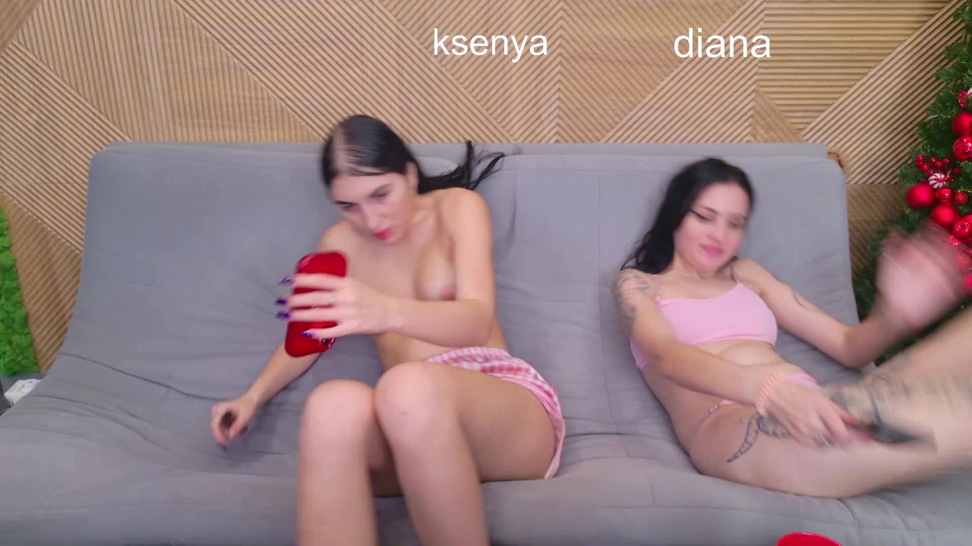 WebcamSlut Live Sex December 17, 2025