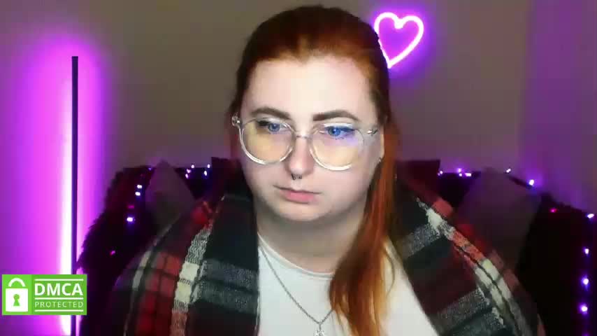Aliciaredluv Live Sex December 17, 2025