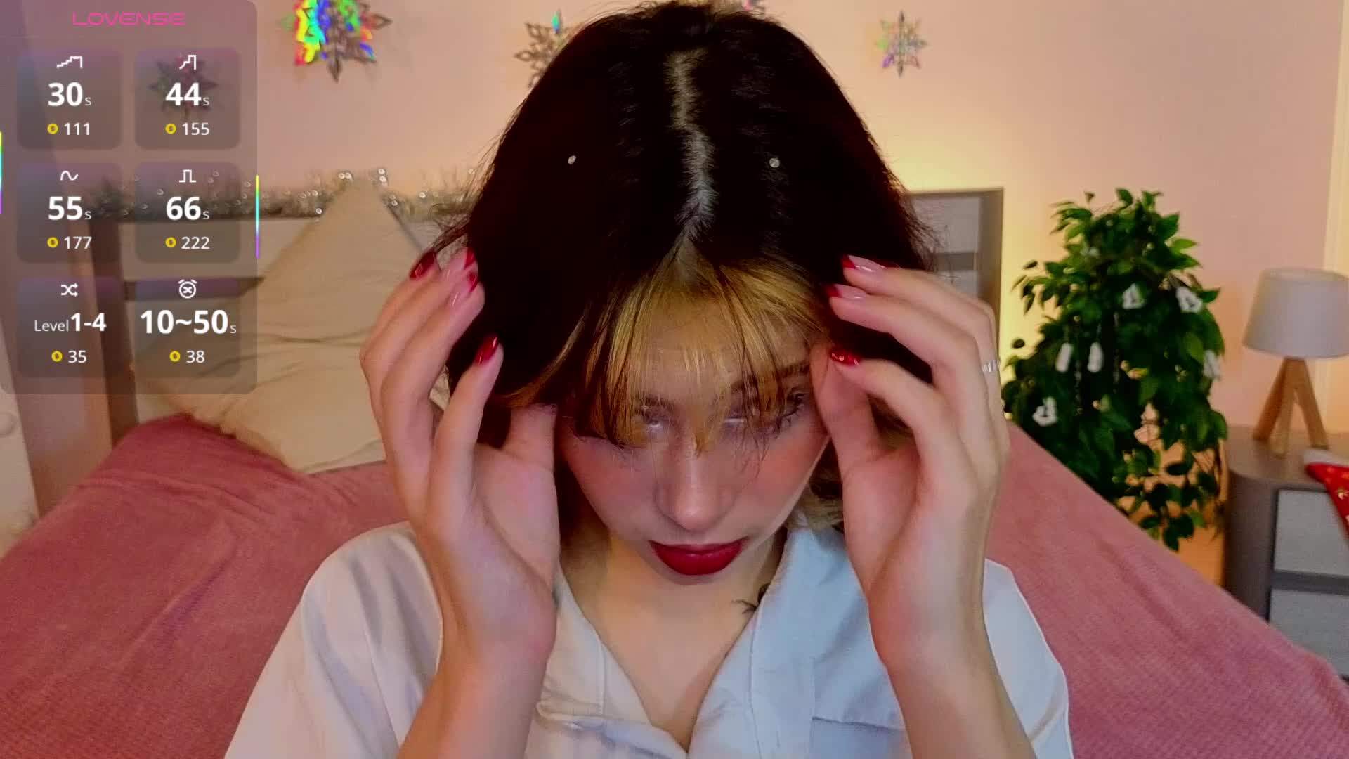 CoralineJones Live Sex December 17, 2025