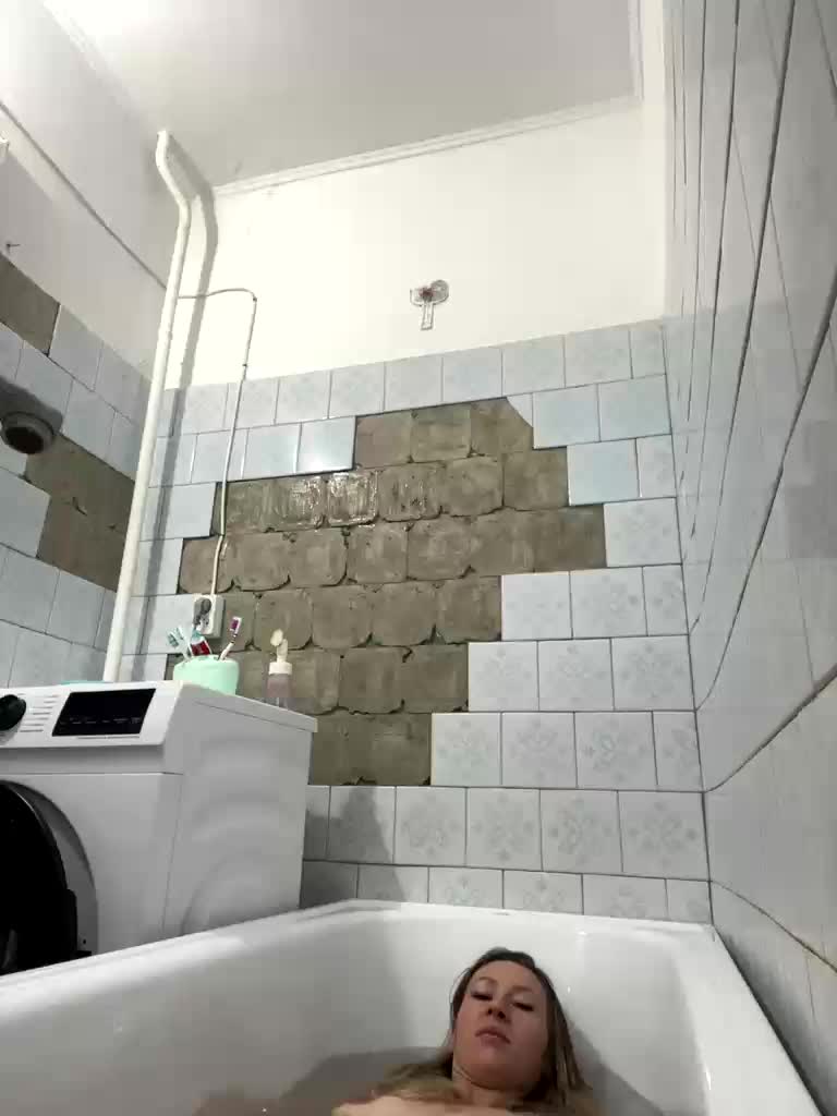 Saveta Live Sex December 17, 2025