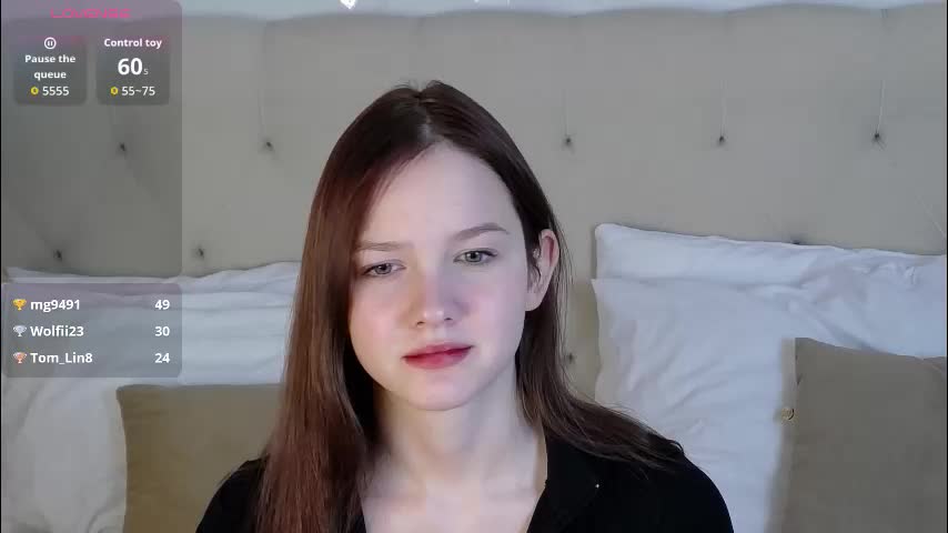 michelle_roux Live Sex December 17, 2025