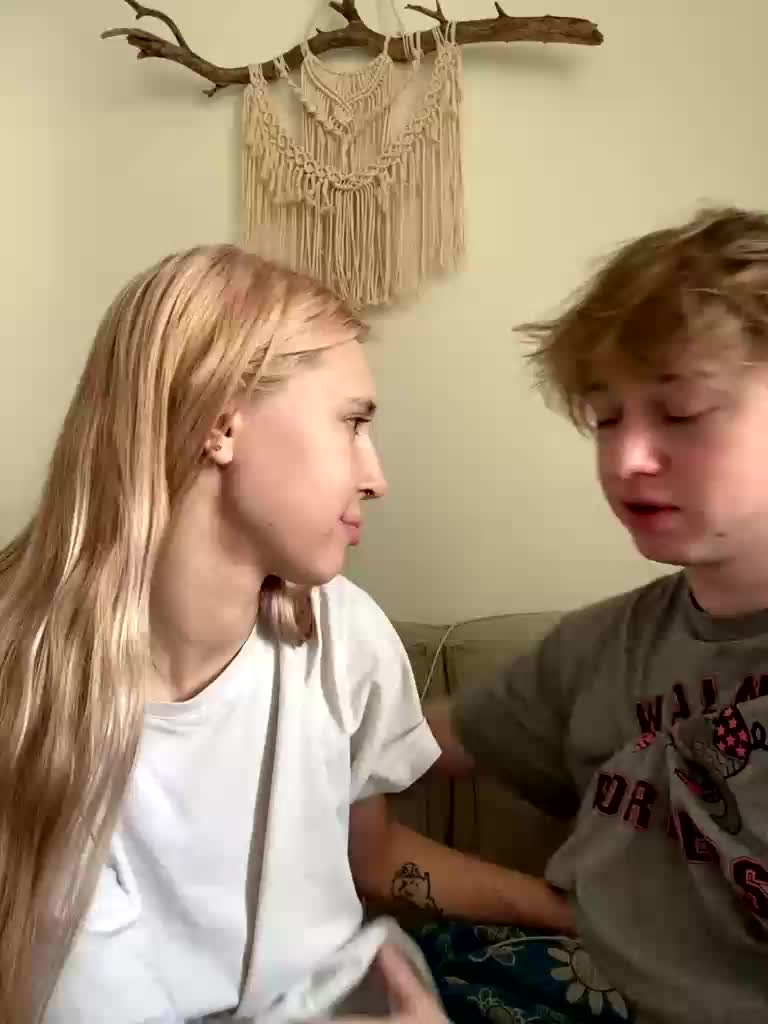 lina_wap Live Sex December 17, 2025