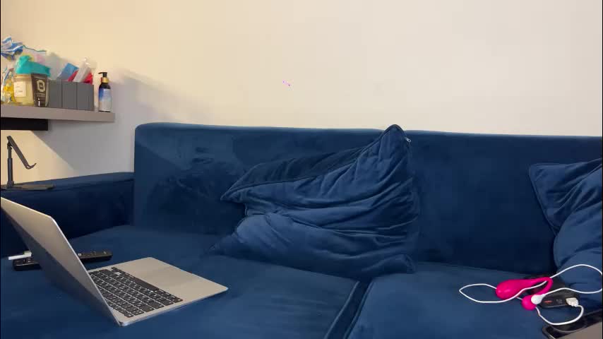 luis7777hui Live Sex December 17, 2025