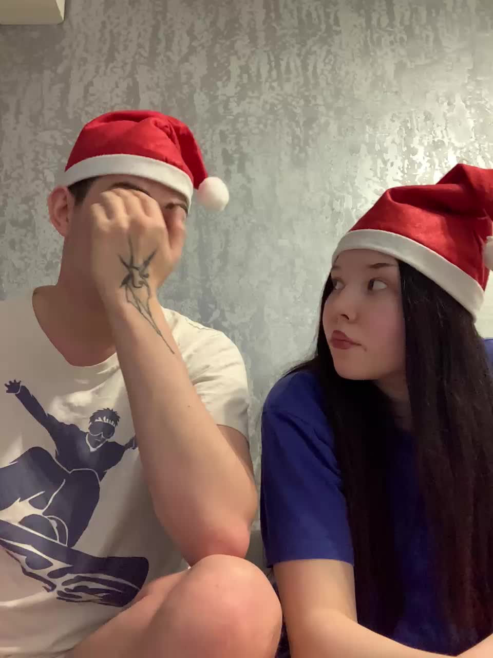 TUYA2 Live Sex December 17, 2025