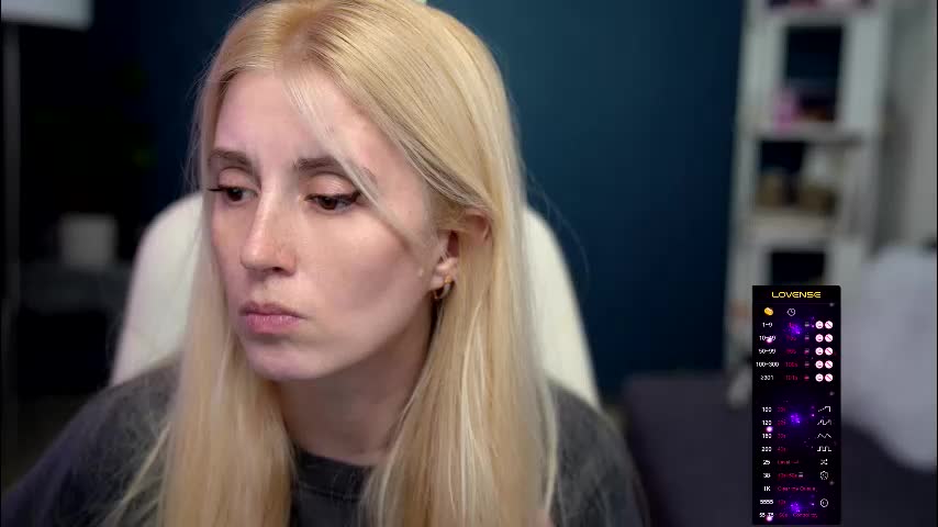 super_peach_stream Live Sex December 17, 2025