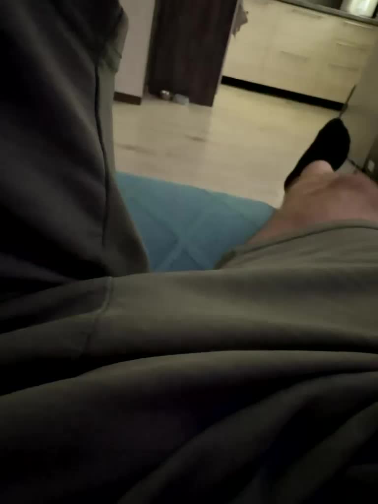 Friends-51 Live Sex December 17, 2025