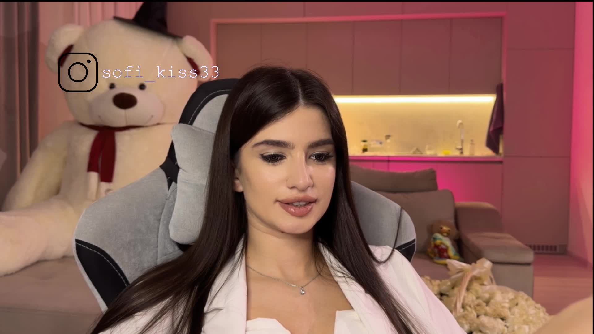 Sofi-Mi Live Sex December 17, 2025