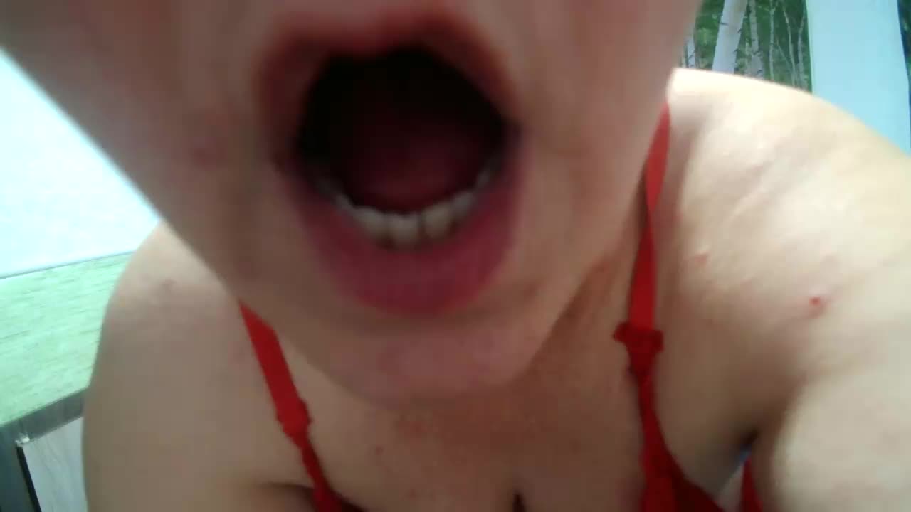 AnnaGoldXx Live Sex December 17, 2025