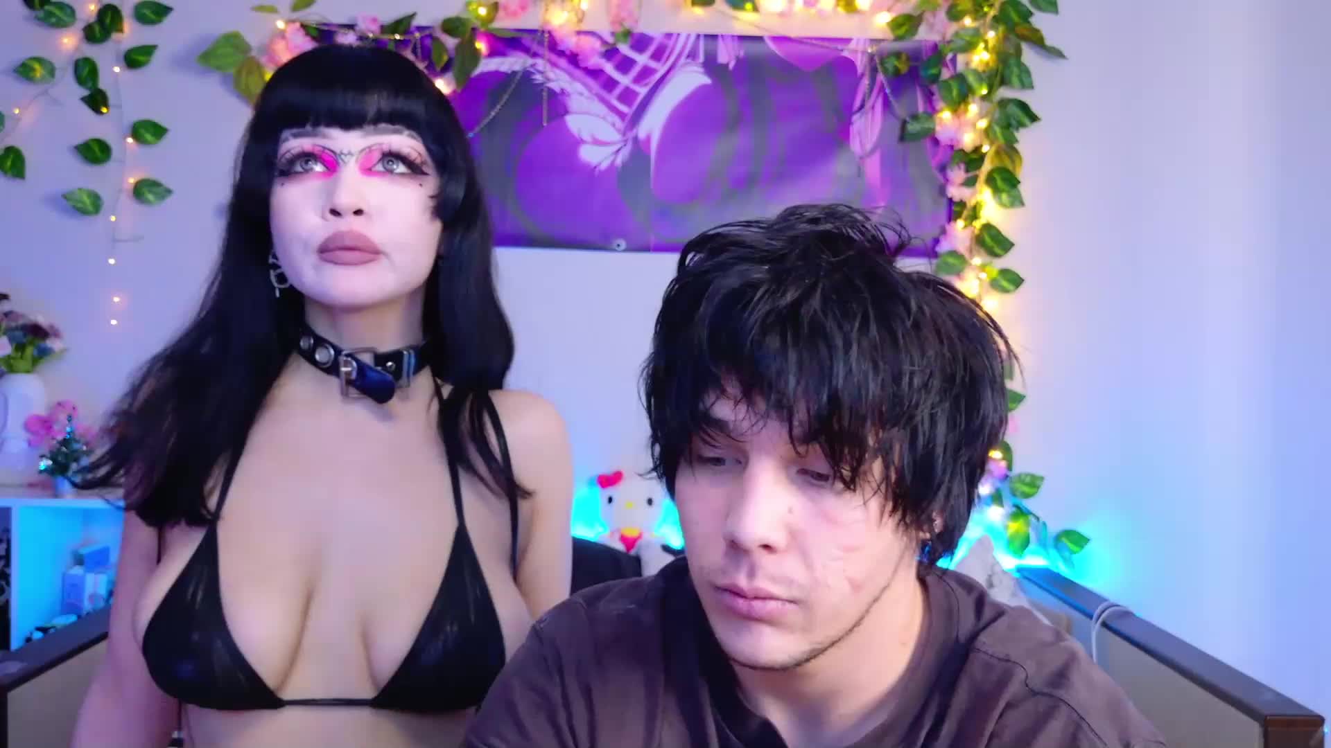 Night-angell Live Sex December 17, 2025
