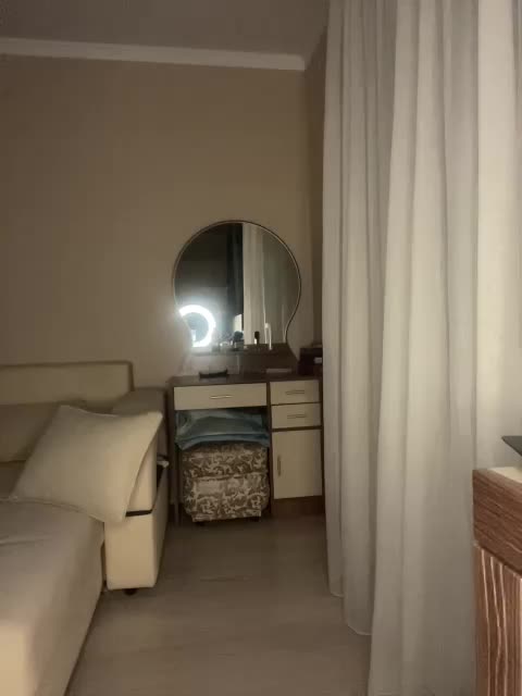 Myr-kiss Live Sex December 17, 2025