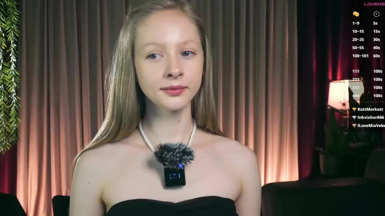 MiaVebes Live Sex December 17, 2025