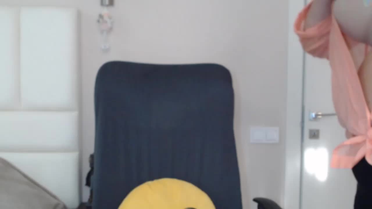 aniutkamau Live Sex December 17, 2025