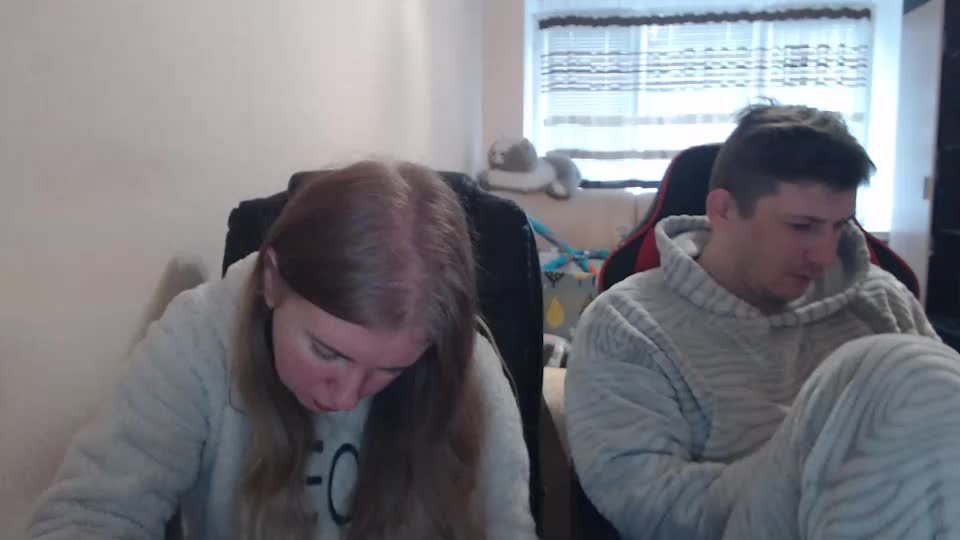 jenisandpeter Live Sex December 17, 2025