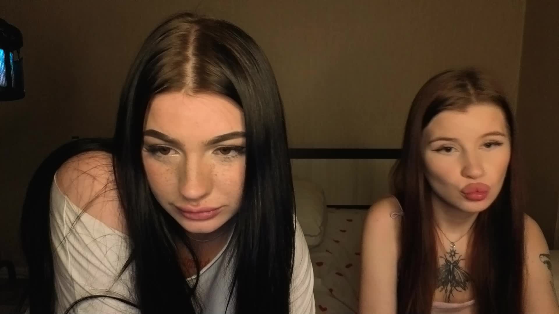 LisaAndDenis Live Sex December 17, 2025