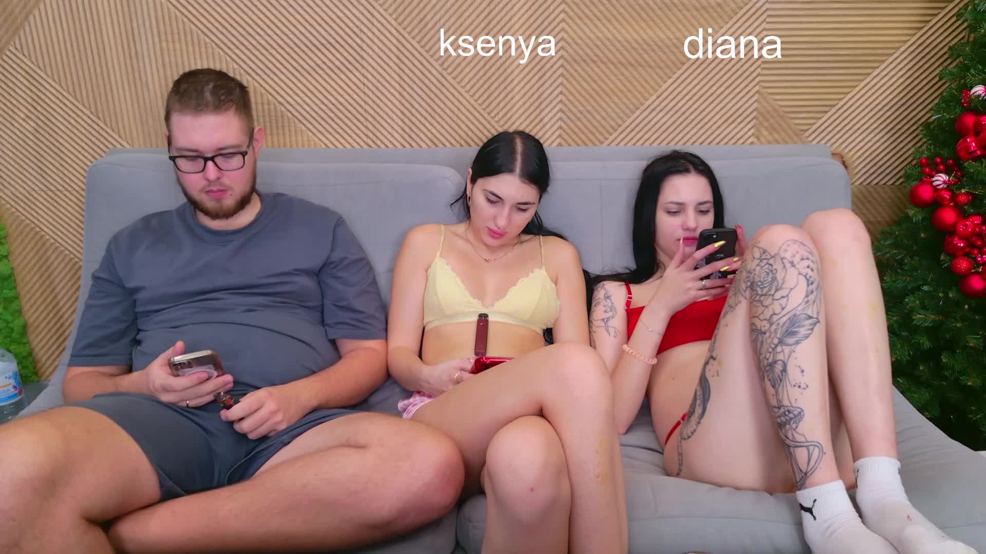 WebcamSlut Live Sex December 17, 2025