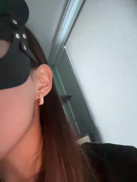 Azia_love_ Live Sex December 17, 2025