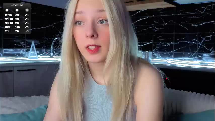 peek_in_my_window Live Sex December 17, 2025