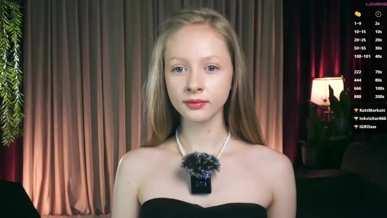 MiaVebes Live Sex December 17, 2025