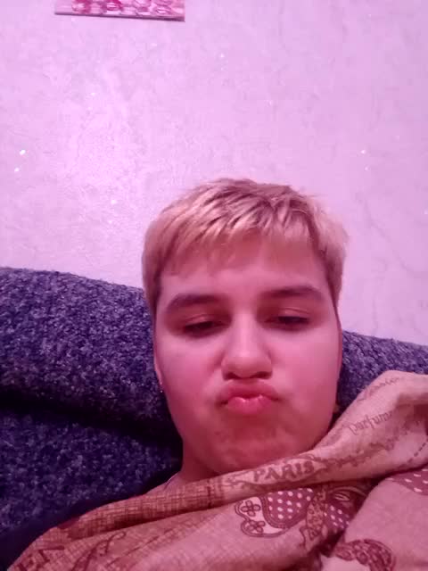 2Lesbians Live Sex December 17, 2025