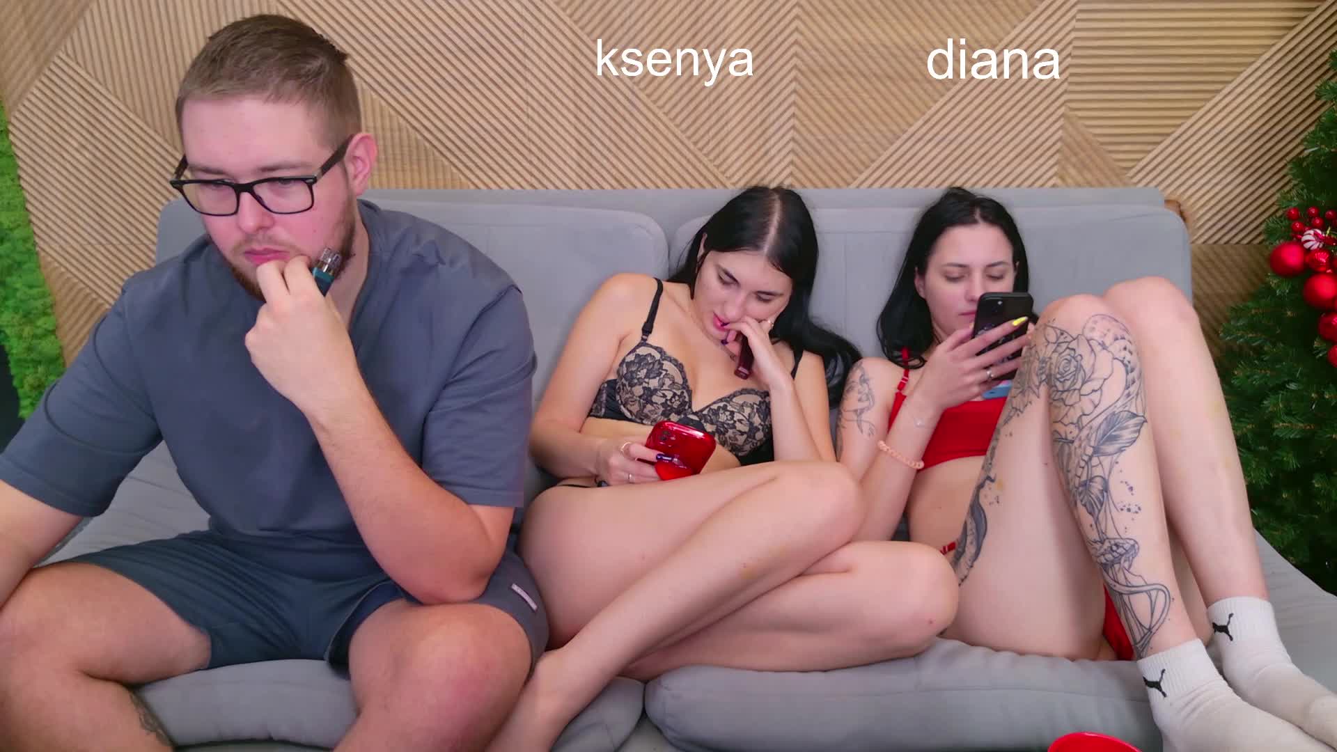 WebcamSlut Live Sex December 17, 2025