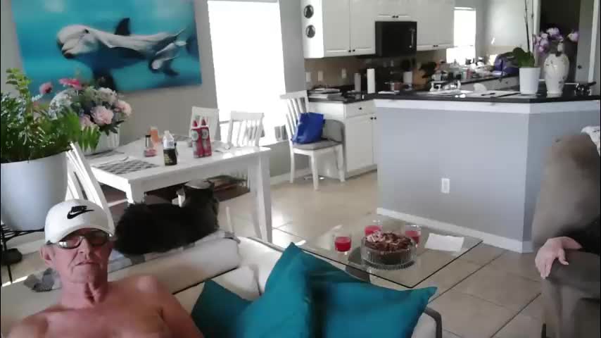 smallpenisbigtongue Live Sex December 17, 2025