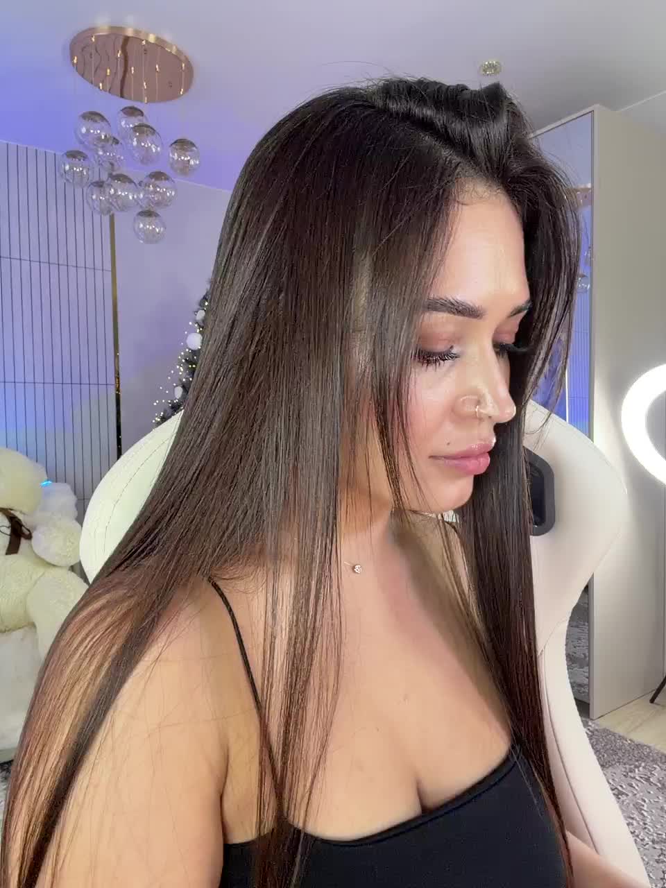 Anutka-chocolatee Live Sex December 17, 2025