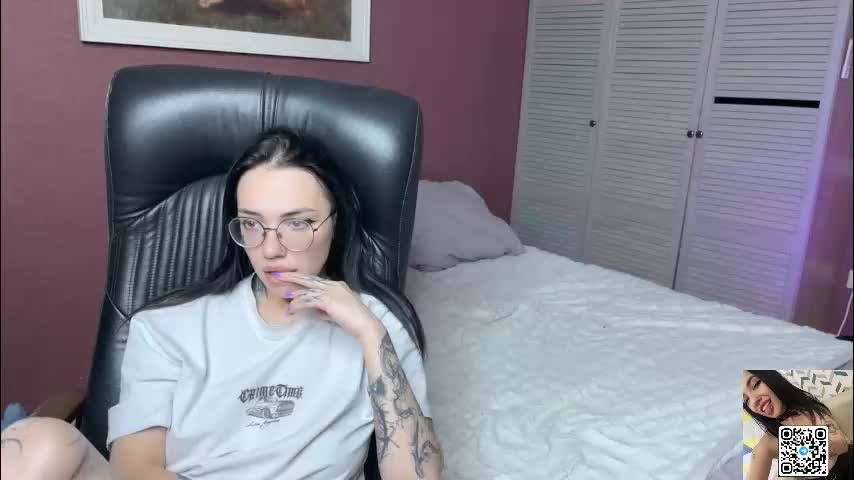 a_s_m_ Live Sex December 17, 2025