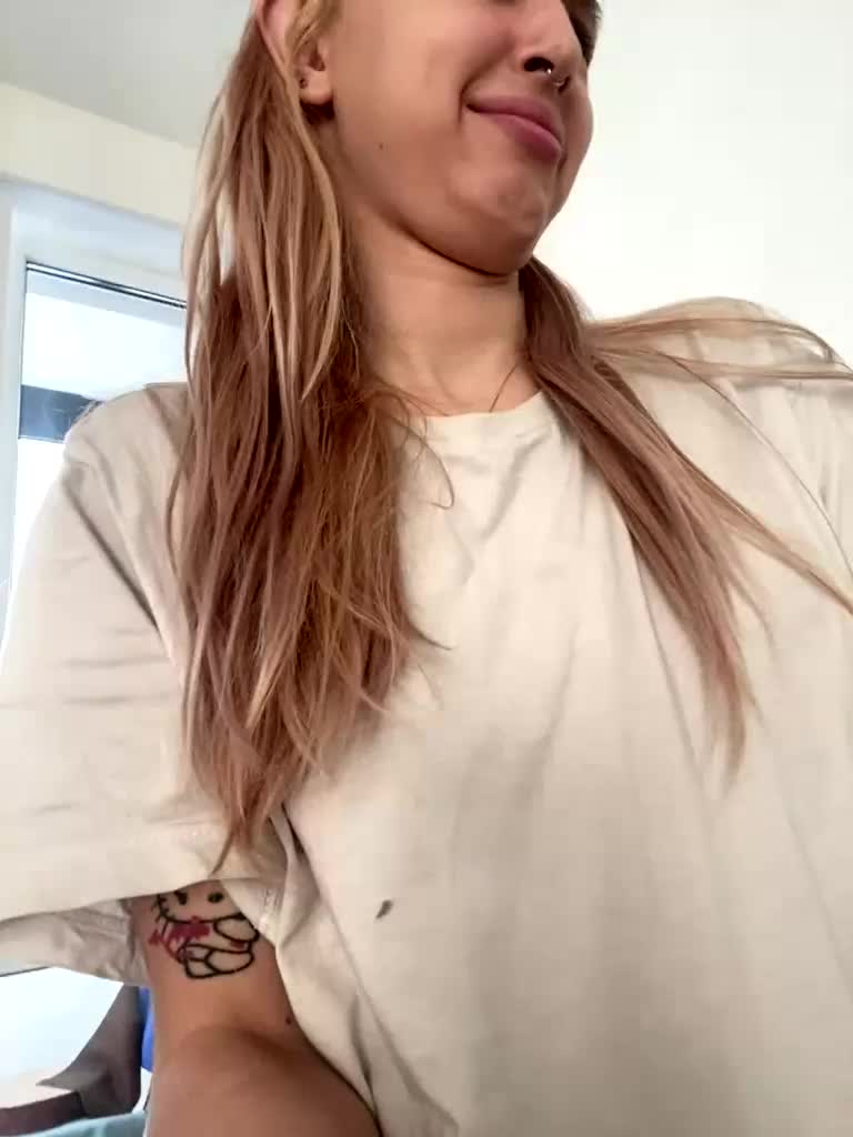 lina_wap Live Sex December 17, 2025