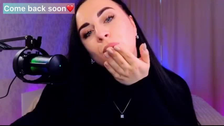 YURIEVNA13 Live Sex December 17, 2025