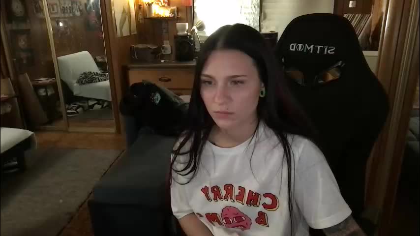 incognitoqueen Live Sex December 17, 2025