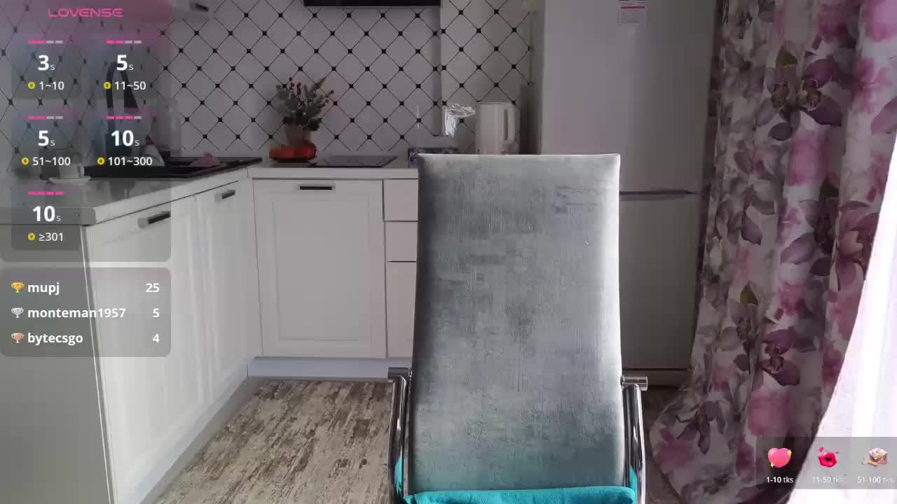 Pink-Lips Live Sex December 17, 2025