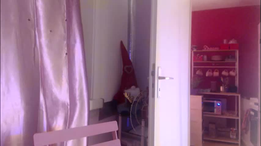 melli23 Live Sex December 17, 2025