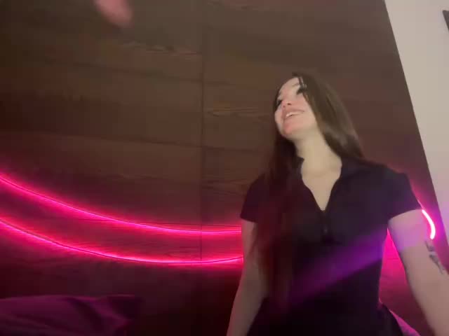 titsDestroy2007 Live Sex December 17, 2025