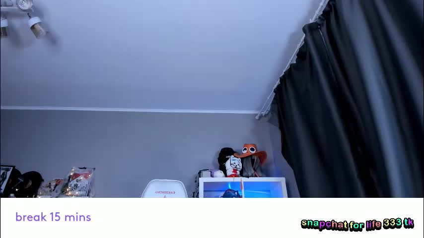 vivian_qwerty Live Sex December 17, 2025