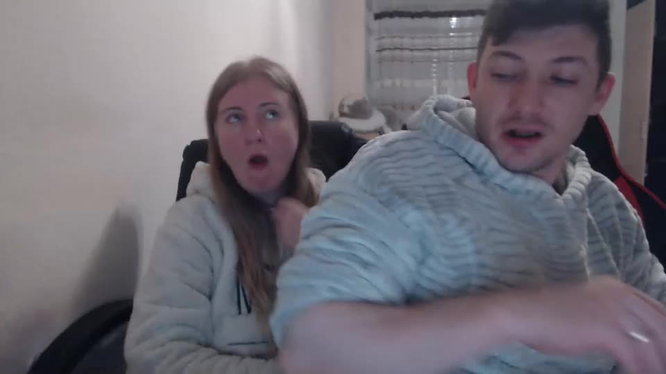 jenisandpeter Live Sex December 17, 2025
