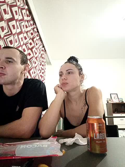 Efirchiki Live Sex December 17, 2025