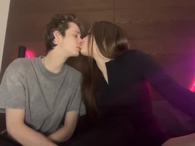 titsDestroy2007 Live Sex December 17, 2025