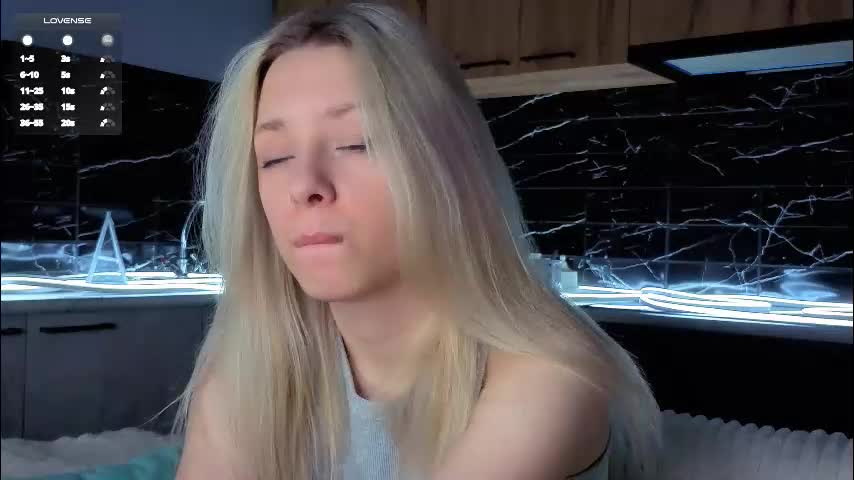 peek_in_my_window Live Sex December 17, 2025