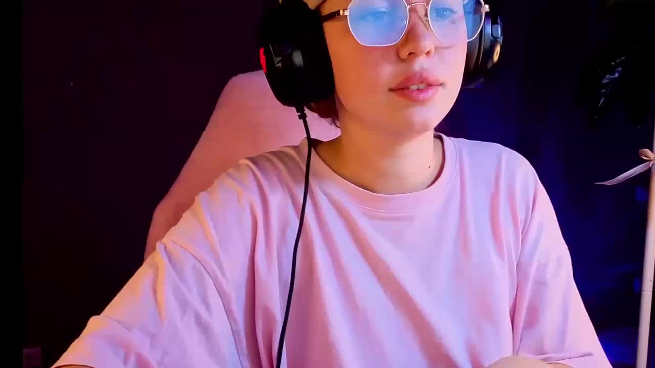 dikidii Live Sex December 17, 2025