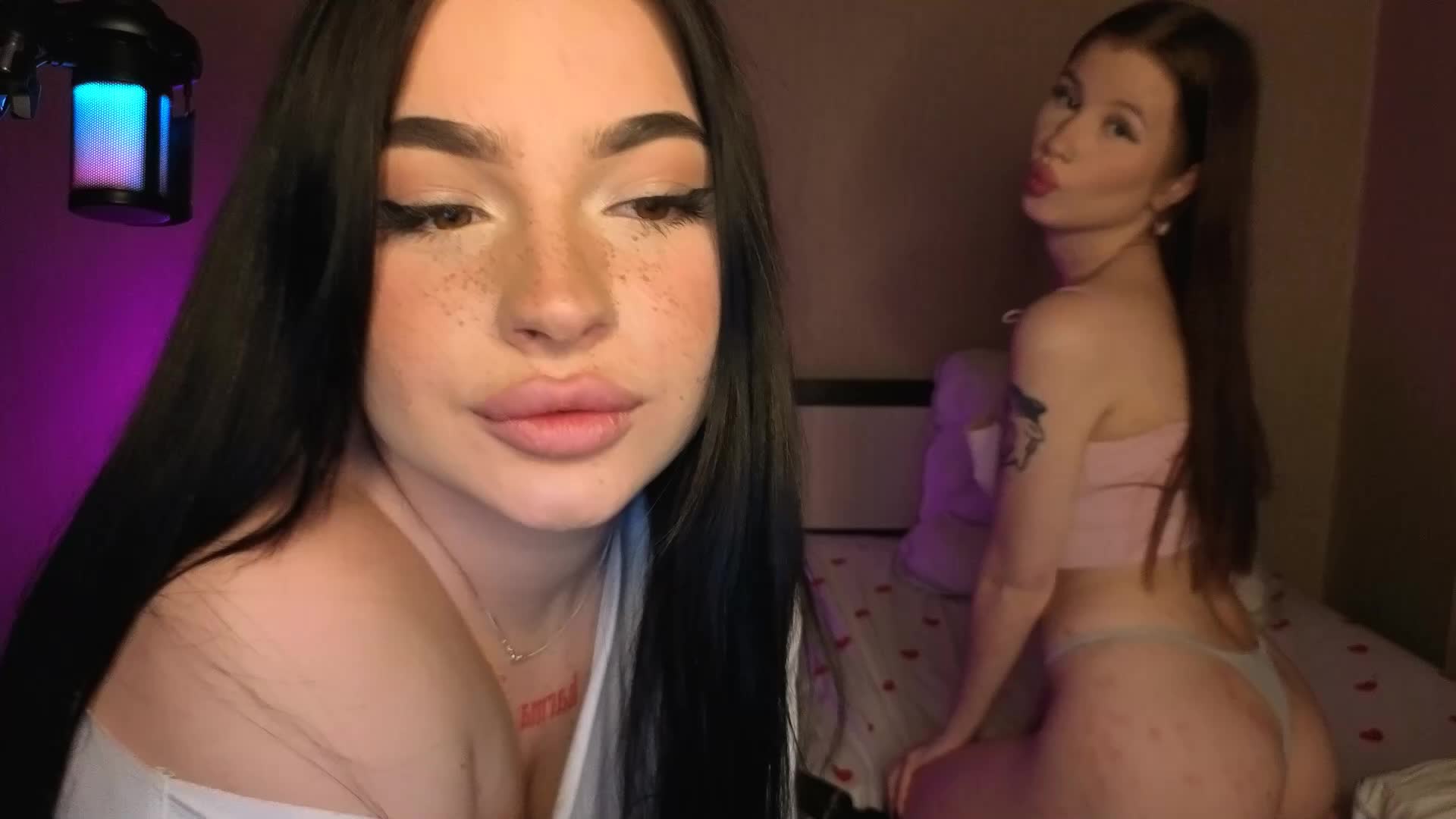 LisaAndDenis Live Sex December 17, 2025