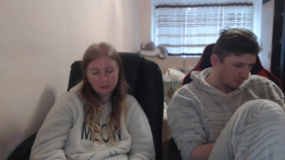 jenisandpeter Live Sex December 17, 2025