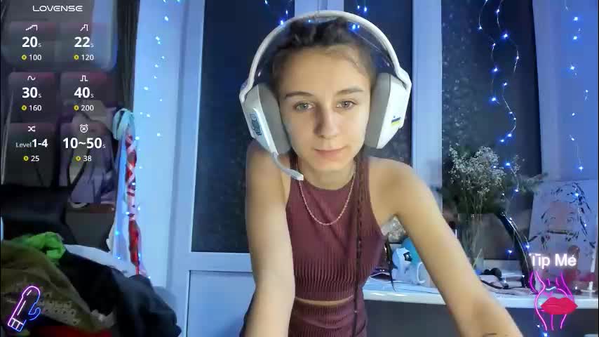 _nika_kik Live Sex December 17, 2025