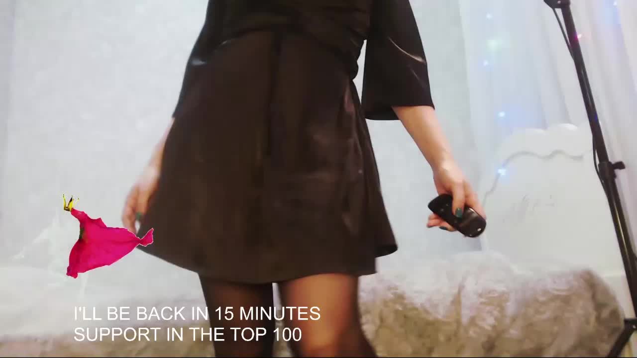 Va-len-cia Live Sex December 17, 2025