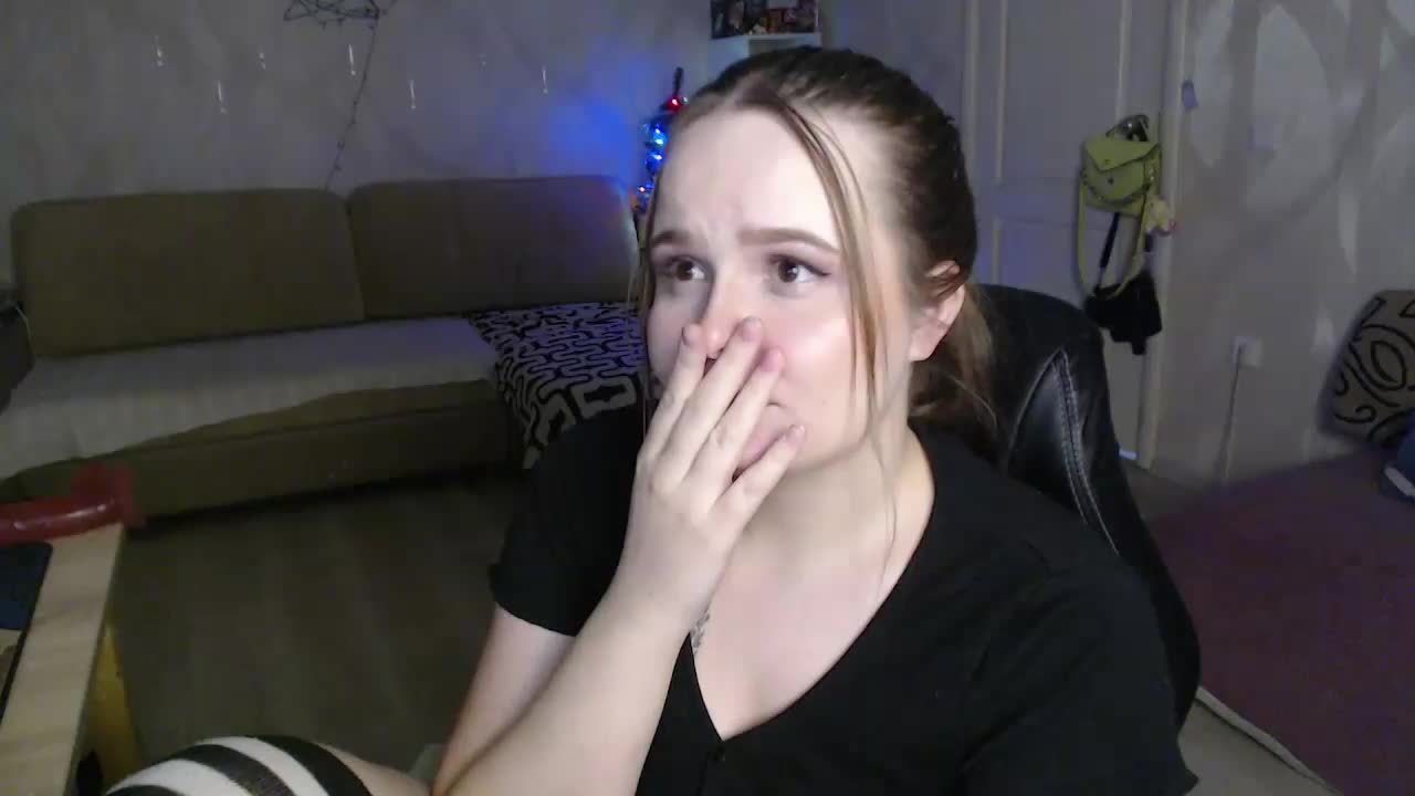 Lizzi-Peach Live Sex December 17, 2025