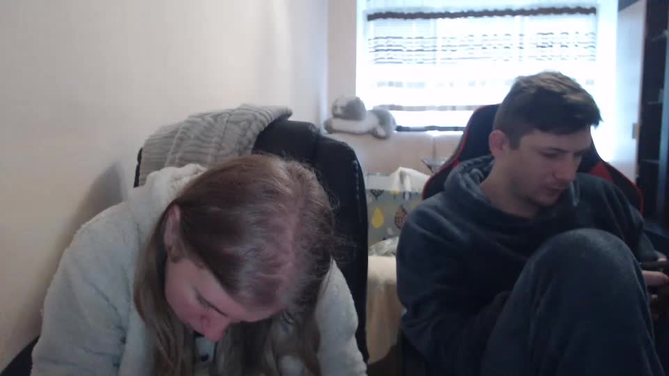 jenisandpeter Live Sex December 17, 2025
