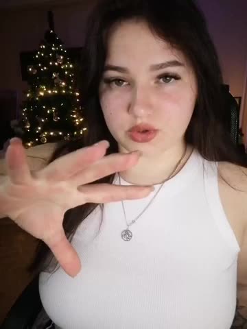 JuliaHesperaks Live Sex December 17, 2025